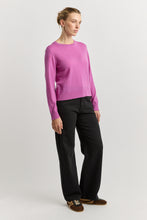 Laden Sie das Bild in den Galerie-Viewer, TOORALLIE Fine Merino Jumper