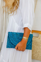Load image into Gallery viewer, FREE SPIRIT Woven Clutch Bag