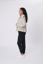 Laden Sie das Bild in den Galerie-Viewer, MARLOW Fairway Spray Jacket