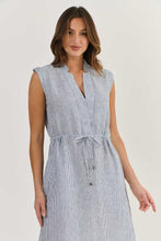 Laden Sie das Bild in den Galerie-Viewer, NATURALS GA516 Sleeveless Dress