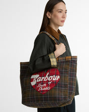 Load image into Gallery viewer, BARBOUR Heart Tote Bag
