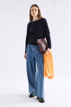 Laden Sie das Bild in den Galerie-Viewer, ELK Ellora Sweater