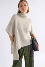 Laden Sie das Bild in den Galerie-Viewer, ELK Aleph Poncho