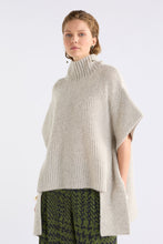 Laden Sie das Bild in den Galerie-Viewer, ELK Aleph Poncho
