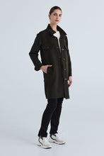 Laden Sie das Bild in den Galerie-Viewer, LANIA Raft Coat