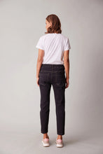 Load image into Gallery viewer, LANIA Boyfriend Jean