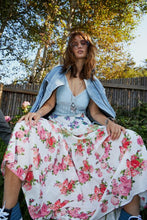 Laden Sie das Bild in den Galerie-Viewer, LOLLYS LAUNDRY Sunset Floral Skirt