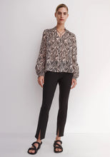 Load image into Gallery viewer, MORRISON Everley Shirred Shirt
