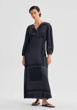 Laden Sie das Bild in den Galerie-Viewer, MORRISON Priya Dress