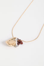 Laden Sie das Bild in den Galerie-Viewer, ELK Atur Pendant Necklace