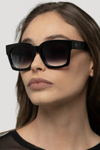 Load image into Gallery viewer, OTRA Alba Sunglasses