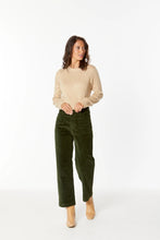 Load image into Gallery viewer, NEW LONDON Penrith Crop Cord Jean