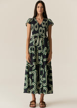 Cargar imagen en el visor de la galería, POL Alter Shirred Dress