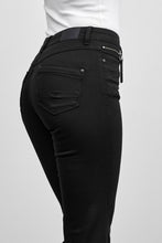 將圖片載入圖庫檢視器 PULZ Karolina Stay Black Jeans