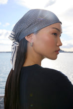 Laden Sie das Bild in den Galerie-Viewer, MARLOW Prism Scarf
