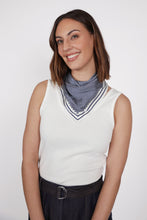 Laden Sie das Bild in den Galerie-Viewer, MARLOW Prism Scarf