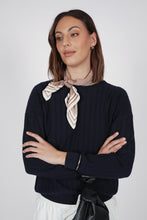 Laden Sie das Bild in den Galerie-Viewer, MARLOW Prism Scarf