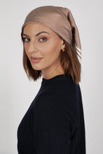 Laden Sie das Bild in den Galerie-Viewer, MARLOW Prism Scarf