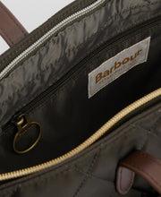 画像をギャラリービューアに読み込む, BARBOUR Quilted Tote Bag