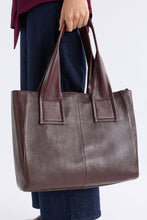 Cargar imagen en el visor de la galería, ELK Rahni Tote Bag