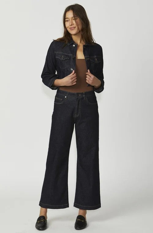 NEW LONDON Raynes Jean