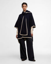 Laden Sie das Bild in den Galerie-Viewer, BARBOUR River Knitted  Cape