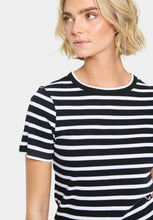 Laden Sie das Bild in den Galerie-Viewer, SAINT TROPEZ Aster Stripe Tee