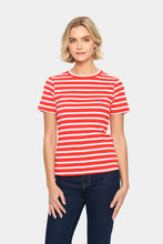 Laden Sie das Bild in den Galerie-Viewer, SAINT TROPEZ Aster Stripe Tee