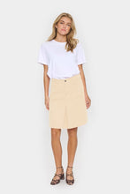 Laden Sie das Bild in den Galerie-Viewer, SAINT TROPEZ Jean Skirt