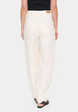 Laden Sie das Bild in den Galerie-Viewer, SAINT TROPEZ Joann Jeans