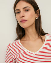 Indlæs billede til gallerivisning YERSE Striped V-Neck Tee