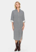 Laden Sie das Bild in den Galerie-Viewer, SAINT TROPEZ Zalinda Shirt Dress