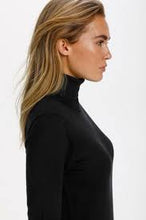 Laden Sie das Bild in den Galerie-Viewer, SAINT TROPEZ Mila Rollneck Pullover