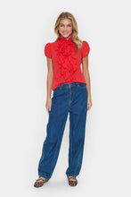 Laden Sie das Bild in den Galerie-Viewer, SAINT TROPEZ Tilli Shirt