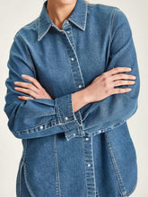 Laden Sie das Bild in den Galerie-Viewer, SILLS Hailey Denim Shirt