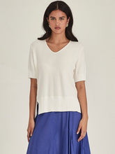 Laden Sie das Bild in den Galerie-Viewer, SILLS Salma Knit Tee