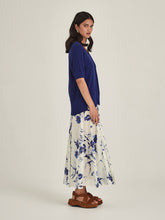 Laden Sie das Bild in den Galerie-Viewer, SILLS Salma Knit Tee