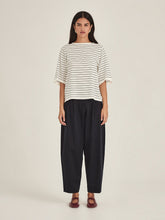 Cargar imagen en el visor de la galería, SILLS Sumire Boxy Tee