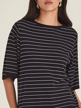 Cargar imagen en el visor de la galería, SILLS Sumire Boxy Tee