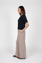 Laden Sie das Bild in den Galerie-Viewer, MARLOW Soleil Knit Tee