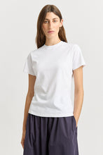 Laden Sie das Bild in den Galerie-Viewer, TOORALLIE Classic Tee