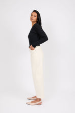 Load image into Gallery viewer, MARLOW The Curve Barrel Jean
