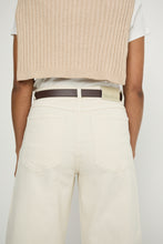 Load image into Gallery viewer, MARLOW The Curve Barrel Jean