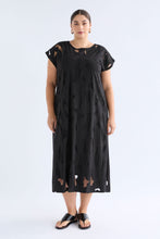 Cargar imagen en el visor de la galería, ELK Varr Burnout Dress