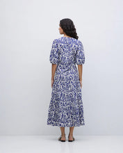 Indlæs billede til gallerivisning YERSE Anemone Floral Dress