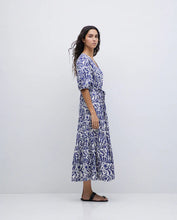 Indlæs billede til gallerivisning YERSE Anemone Floral Dress