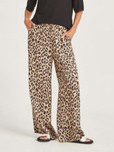 Load image into Gallery viewer, SILLS Zahara Print Pants
