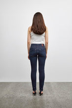 Load image into Gallery viewer, PULZ Suzy Curve Jeans